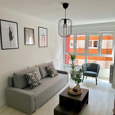 Cozy Flat 5 Mins From The Beach Gijón Buitenkant foto