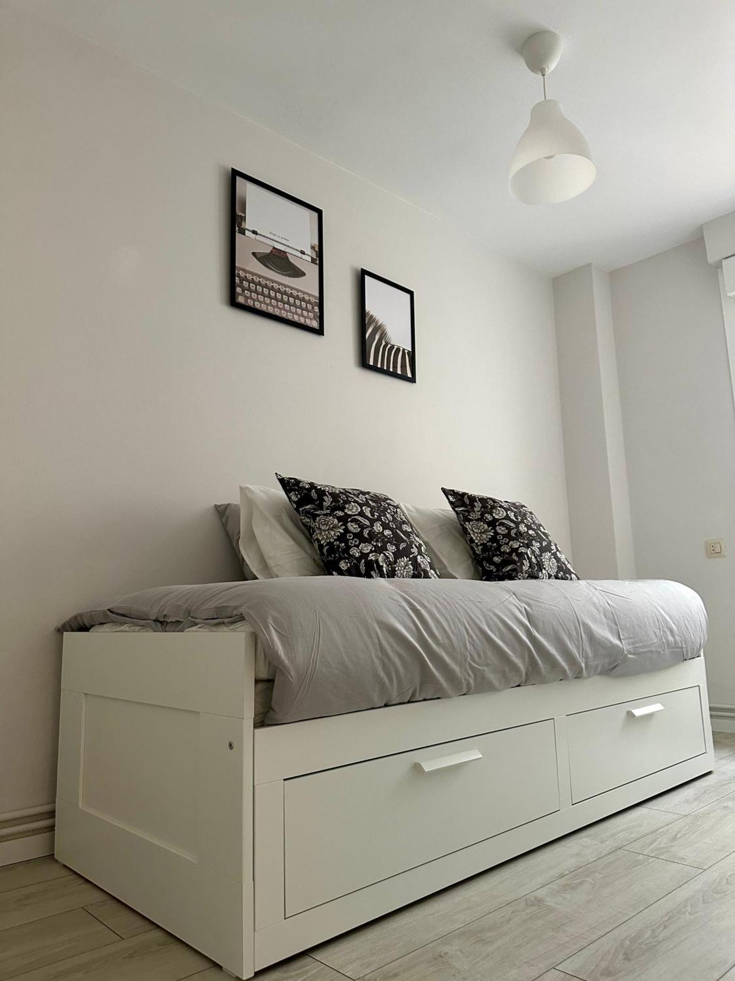 Cozy Flat 5 Mins From The Beach Gijón Buitenkant foto