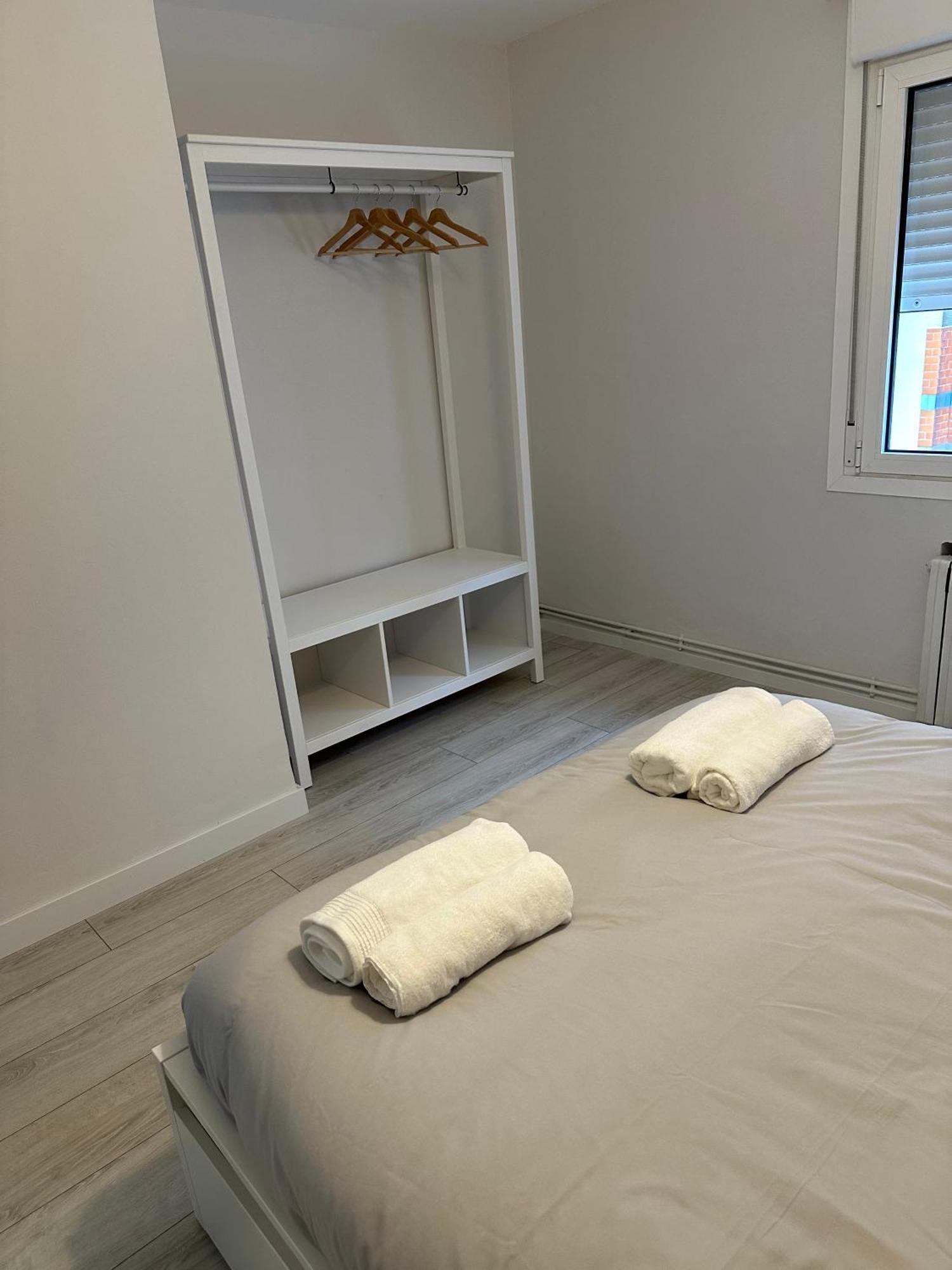 Cozy Flat 5 Mins From The Beach Gijón Buitenkant foto